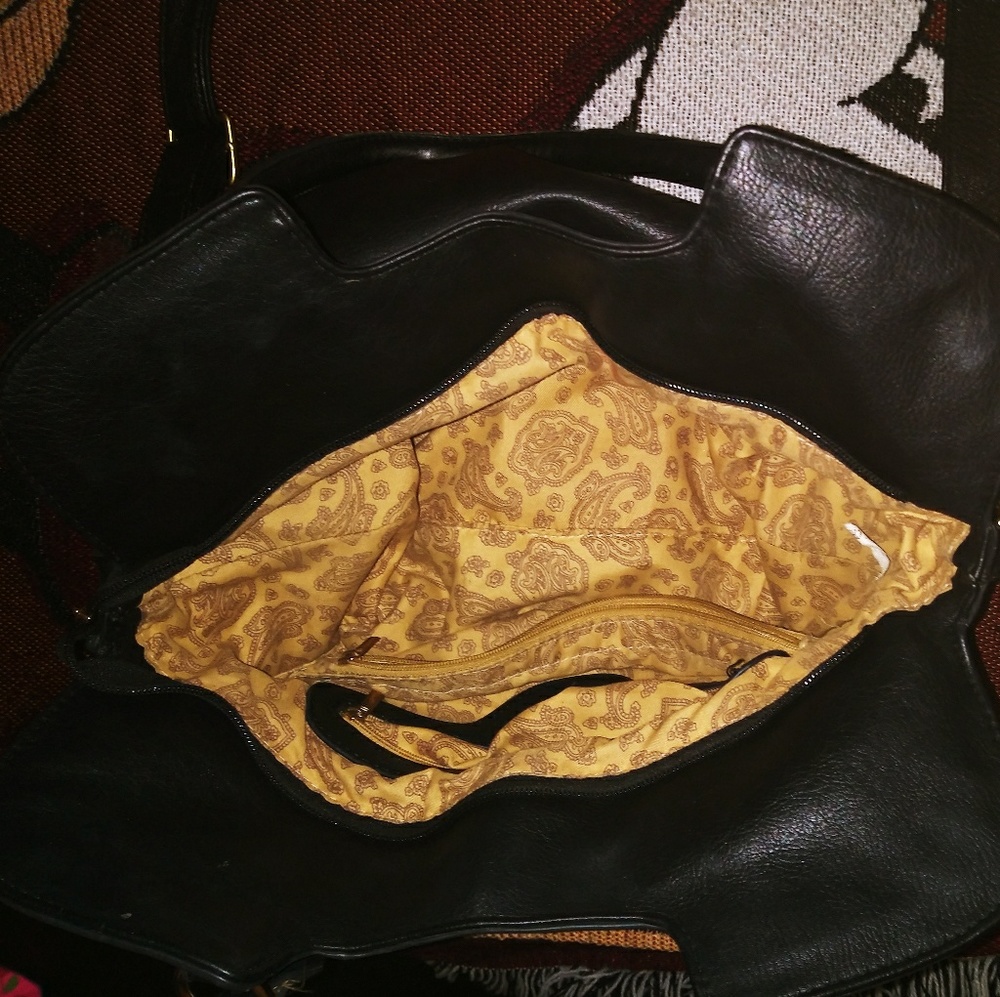 Bling - Picture 5 of 5